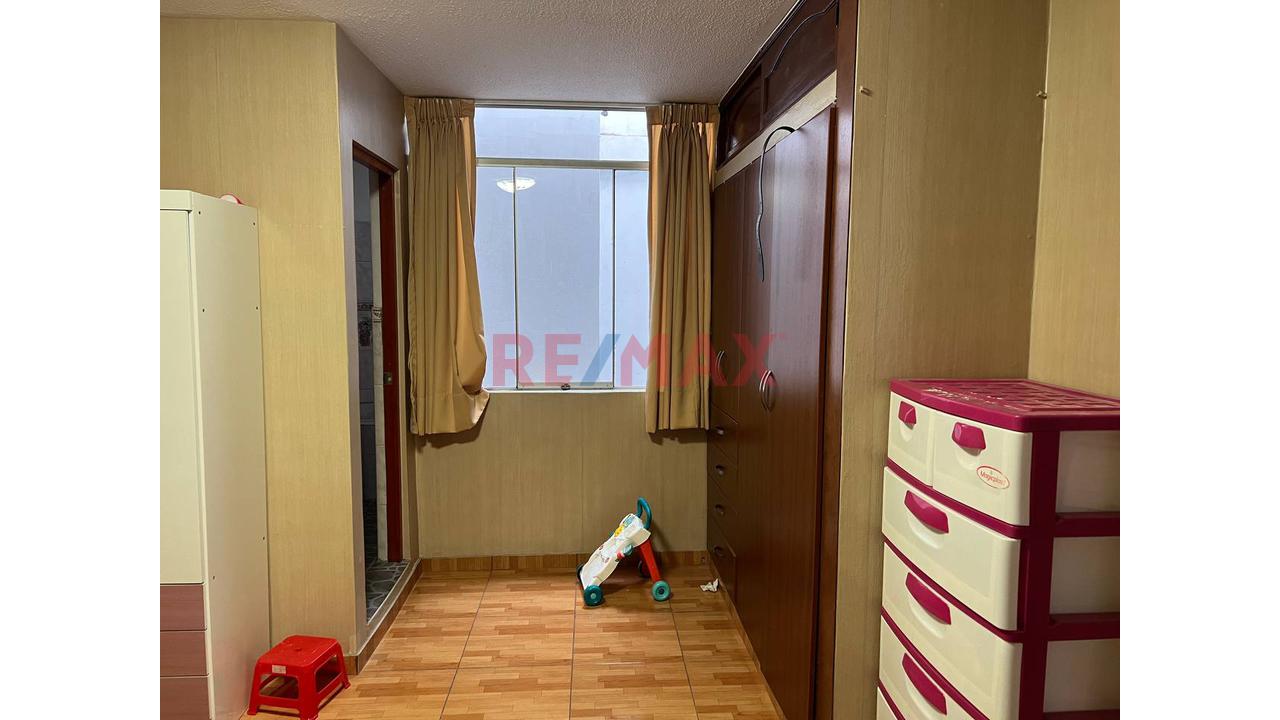 🏡 ¡Amplia Casa De 3 Pisos En San Martín De Porres! — foto 7