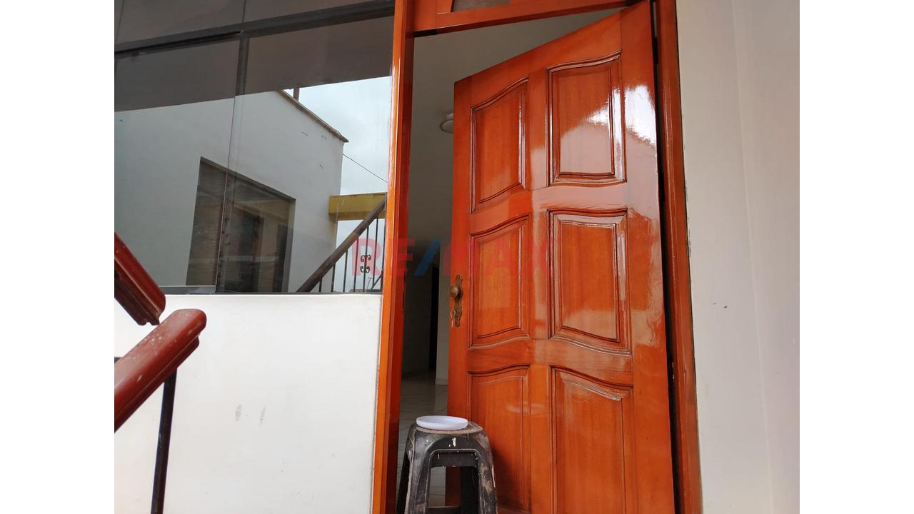 Se Alquila Departamento En Zona A De San Juan De Miraflores - 3