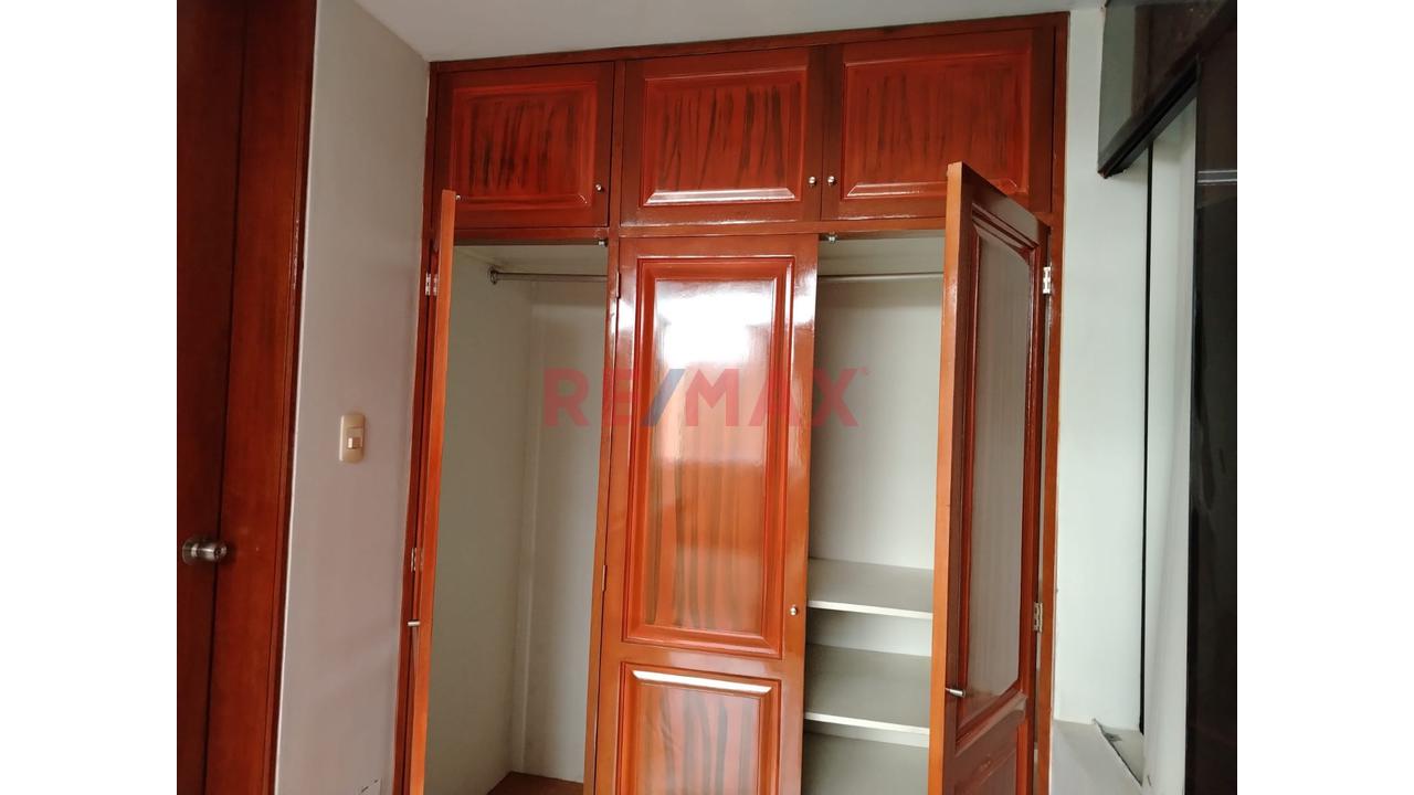 Se Alquila Departamento En Zona A De San Juan De Miraflores - 19