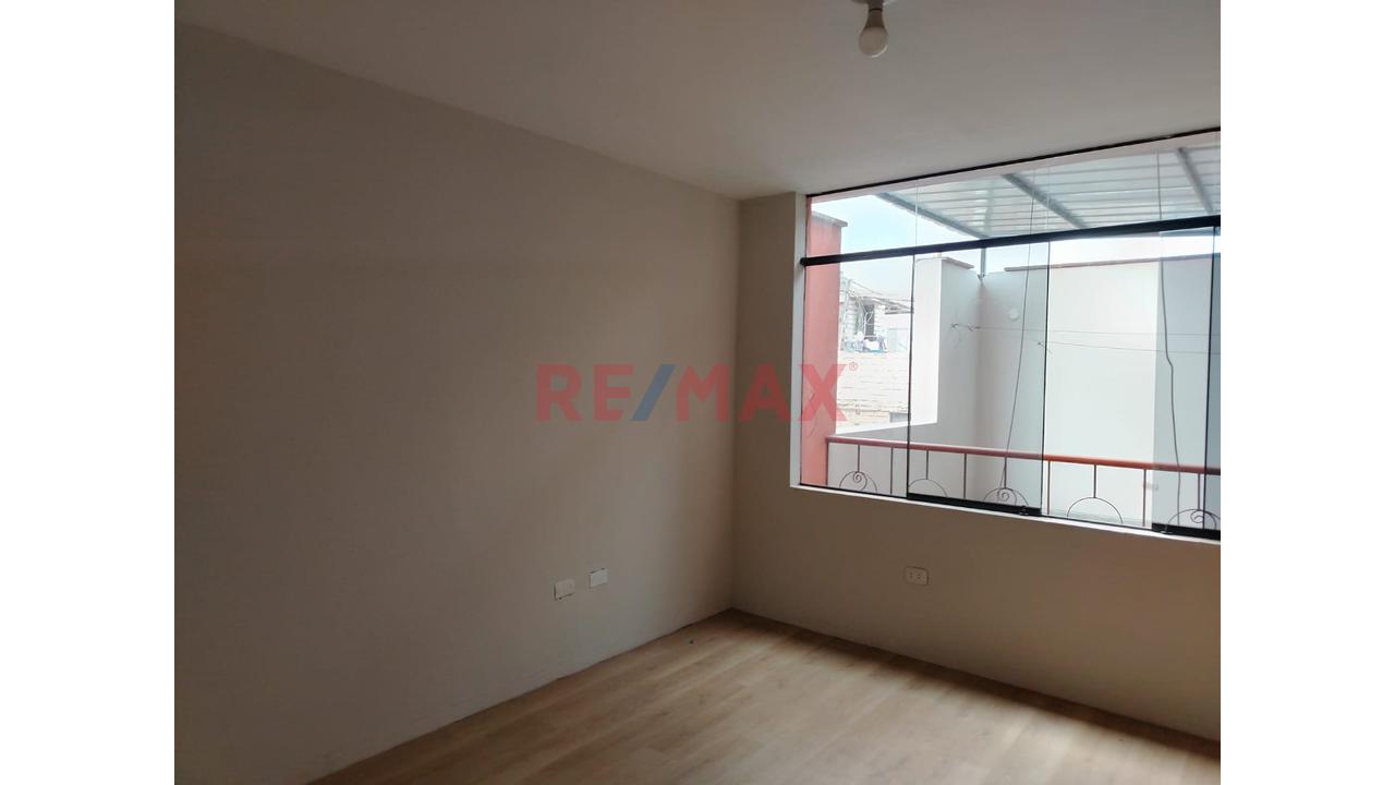 Se Alquila Departamento En Zona A De San Juan De Miraflores - 9