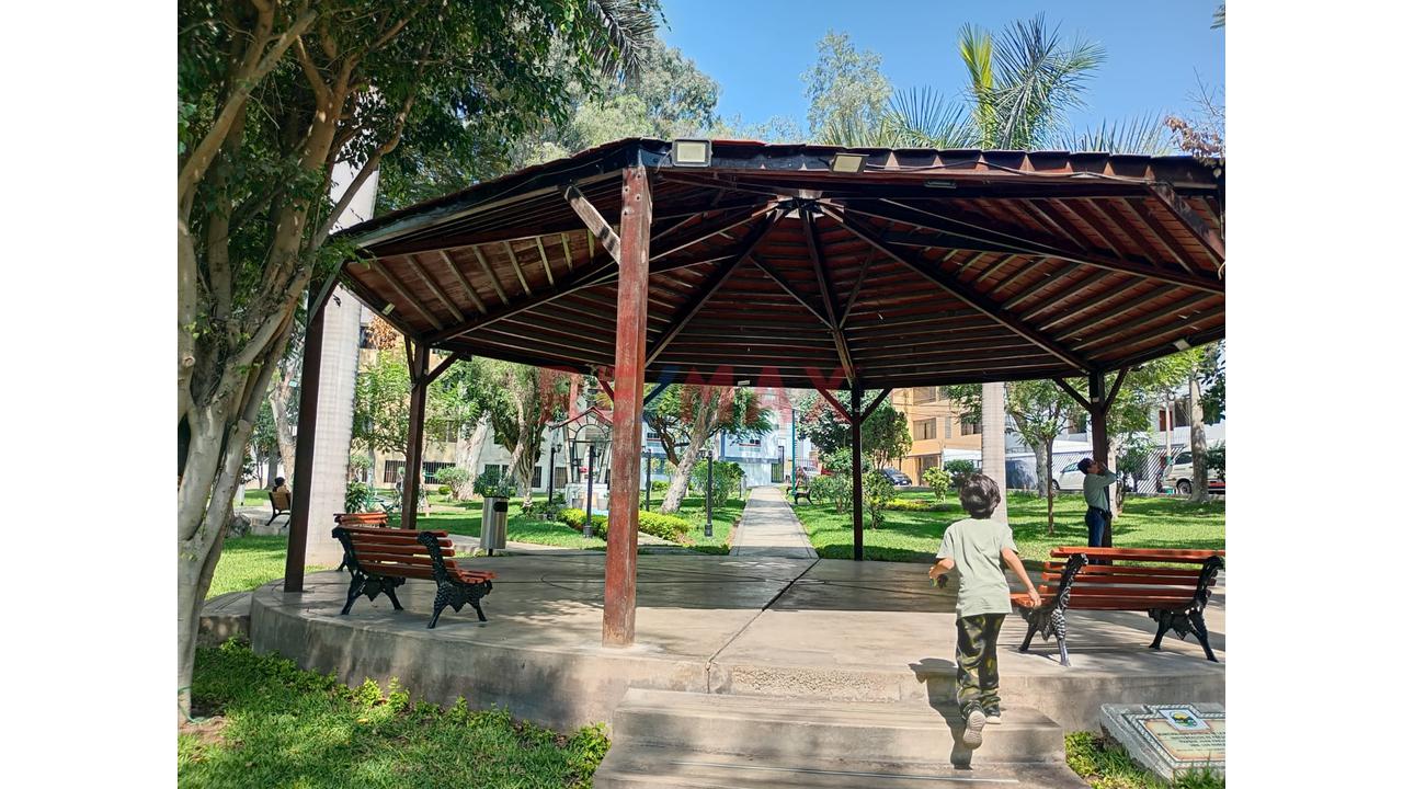 Se Vende Departamento Con Cochera, Terraza Y Mini Departamento En Los Aires - 16