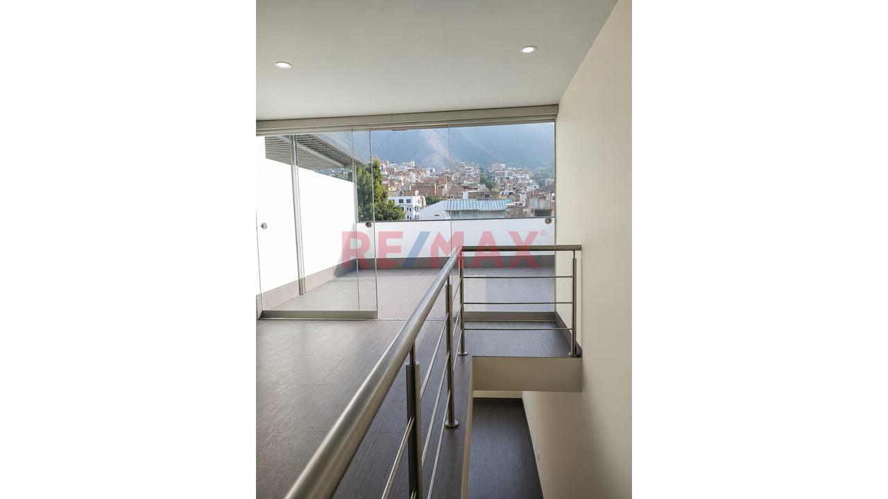Se Vende Departamento Con Cochera, Terraza Y Mini Departamento En Los Aires - 15