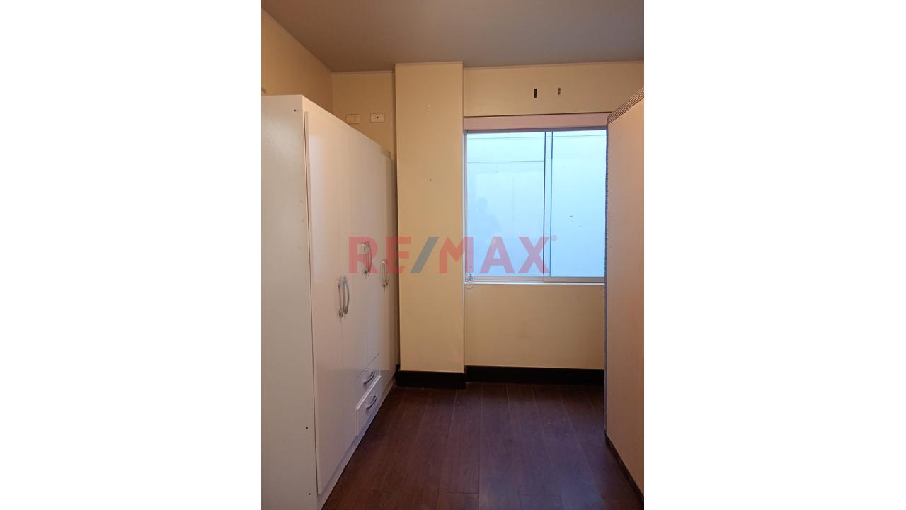 Se Vende Departamento Con Cochera, Terraza Y Mini Departamento En Los Aires - 3