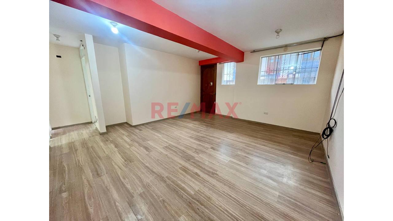 Departamento En Alquiler En Amadeo Repetto – Entrada Directa Desde La Calle - 1