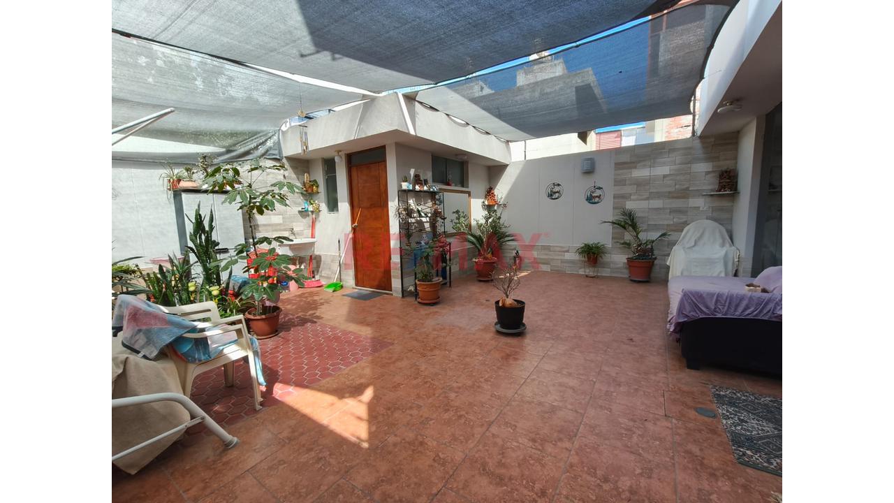 Casa En Venta En Urb. La Colonial - 5