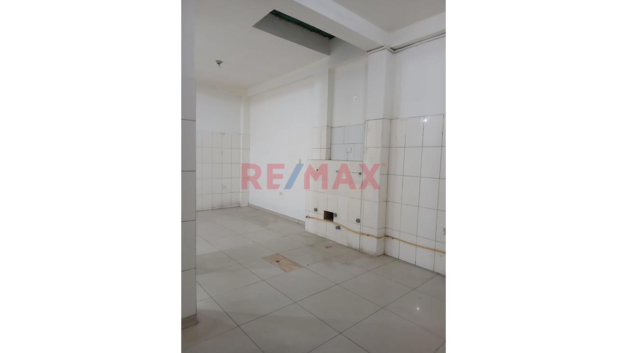 Alquiler De Local Comercial 90M² En 1Er Piso – Urb. Ingeniería, Smp — foto 6