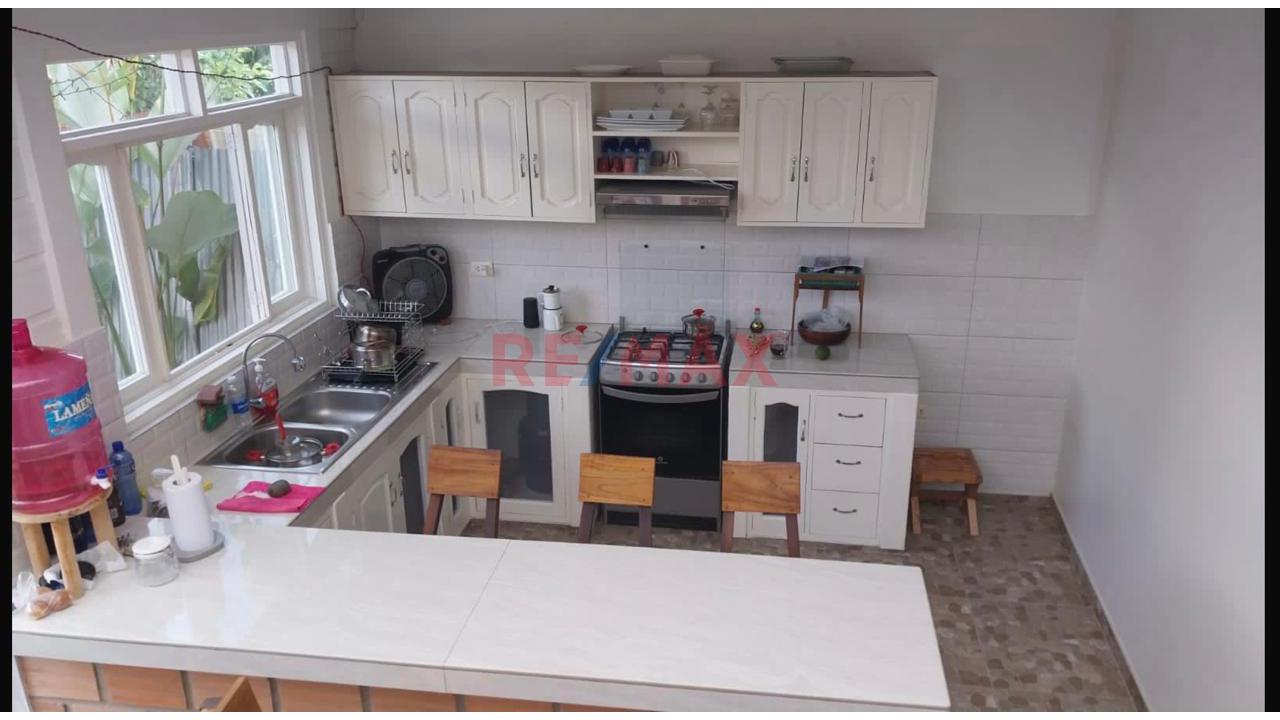 Casa En Venta Amplia, Moderna 5 Dormitorios Amplios 3 Baños Area 300M2 2 Cocheras - 11