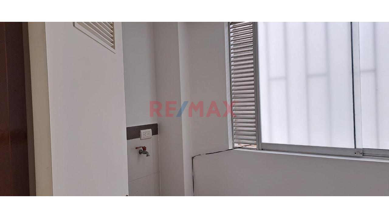 Vendo Lindo Depa 3 Dormitorios Con Balcón Y Aires – San Miguel — foto 5