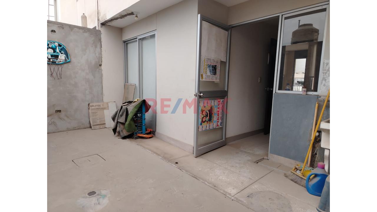 Se Alquila Casa De 2 Pisos En Condominios Villa Club 5  En Carabayllo — foto 4