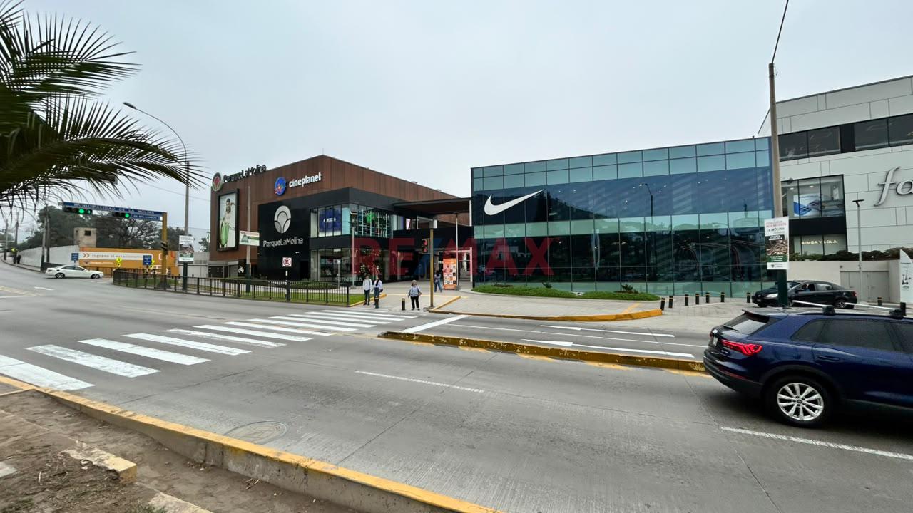 Terreno Premium En La Molina | 1,945 M² | Doble Frente - 10