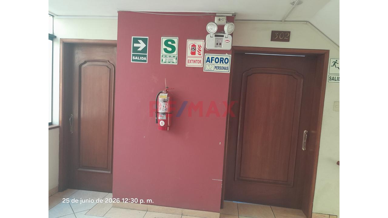 Se Alquila Oficina En Javier Prado Este — foto 9