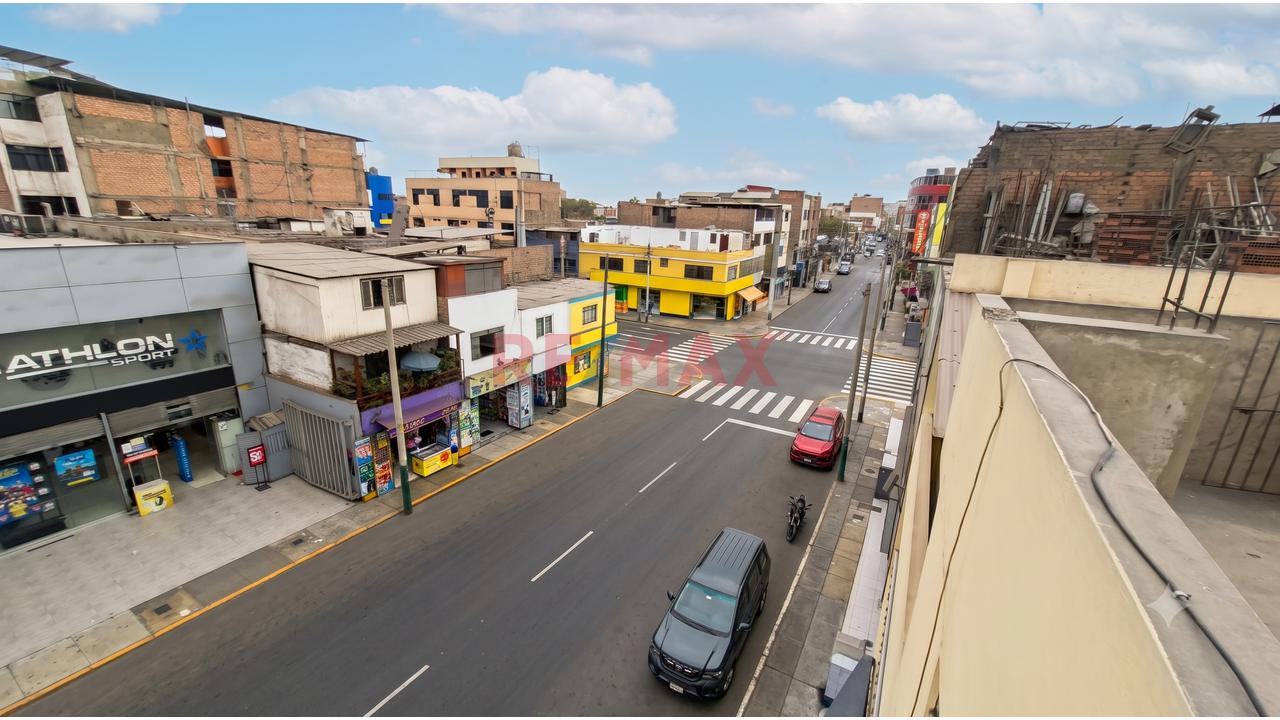 ¡Inversión Estratégica En Zárate! Casa Comercial Con Rentabilidad Inmediata En Av. Gran Chimú — foto 4