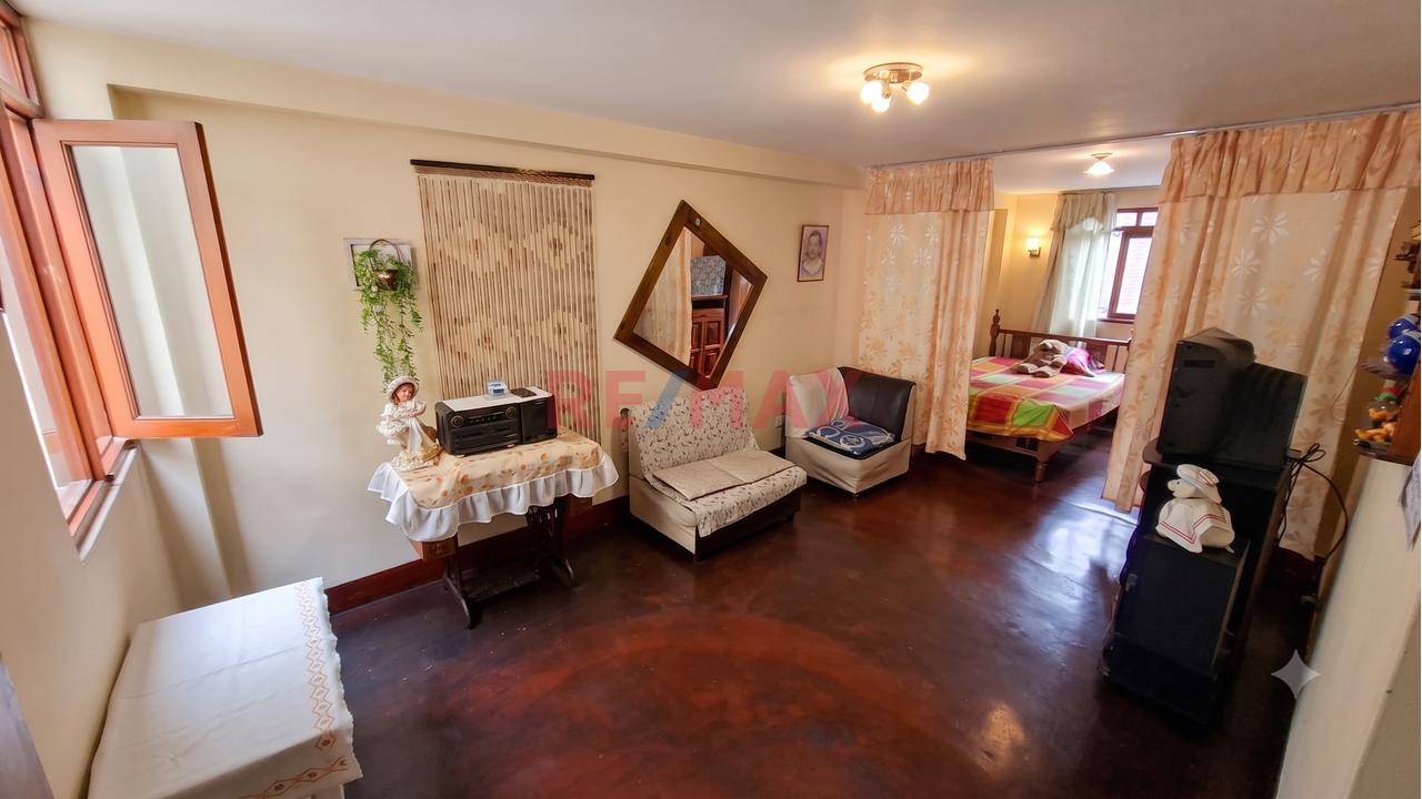 ¡Inversión Estratégica En Zárate! Casa Comercial Con Rentabilidad Inmediata En Av. Gran Chimú — foto 10