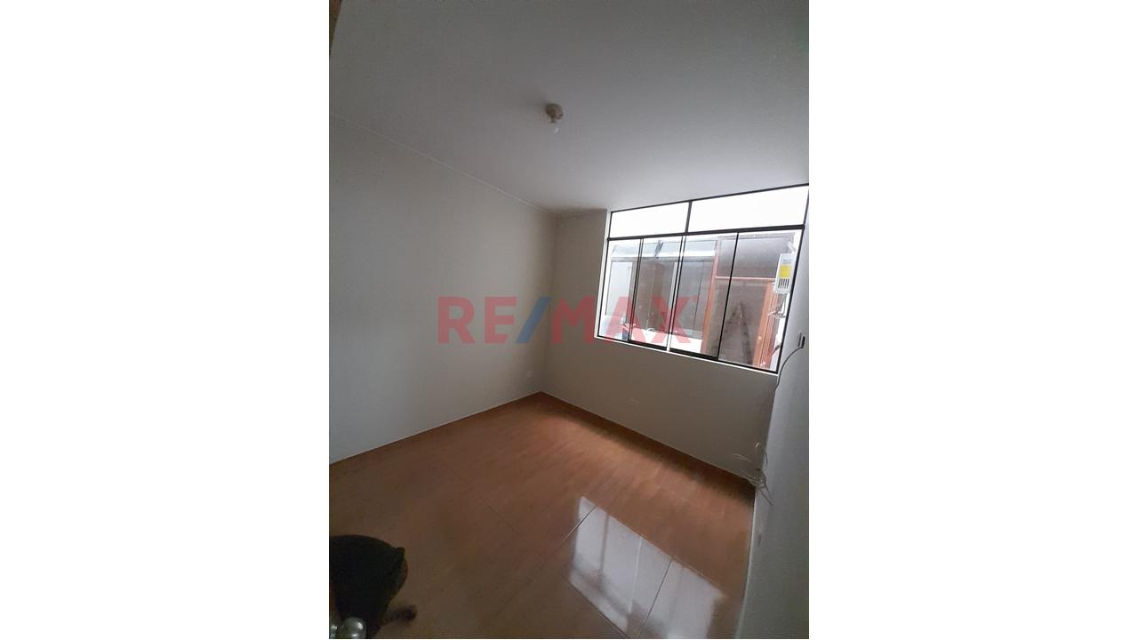 **Departamento En Alquiler En Carabayllo Con 3 Dormitorios Y Gas Natural** — foto 7