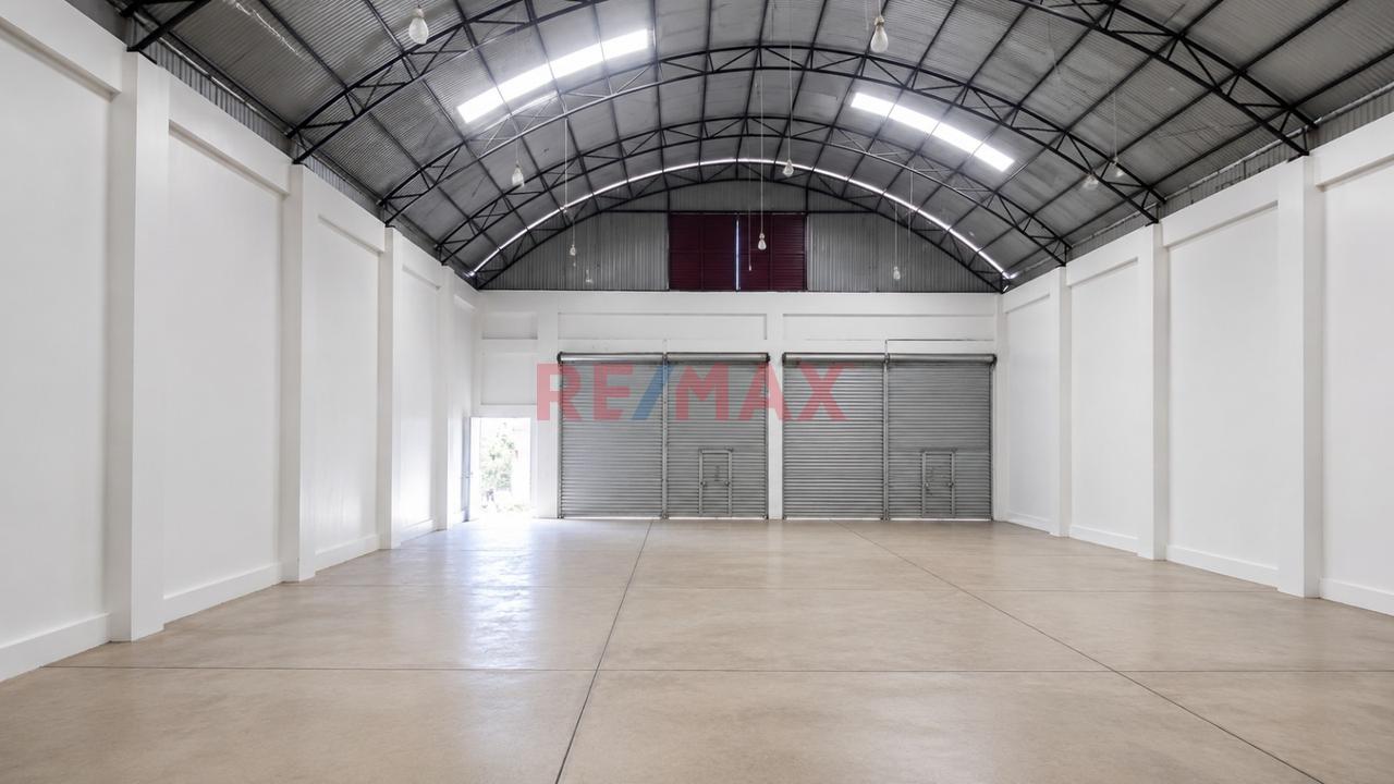 Local Comercial En Alquiler – Av. Centenario, Ucayali - 1