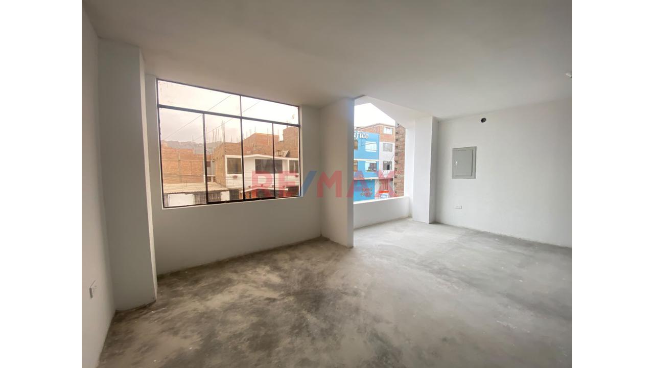 Atencion Inversionista Local De  4 Pisos En Alquiler Tomas Valle Con Universitaria — foto 6