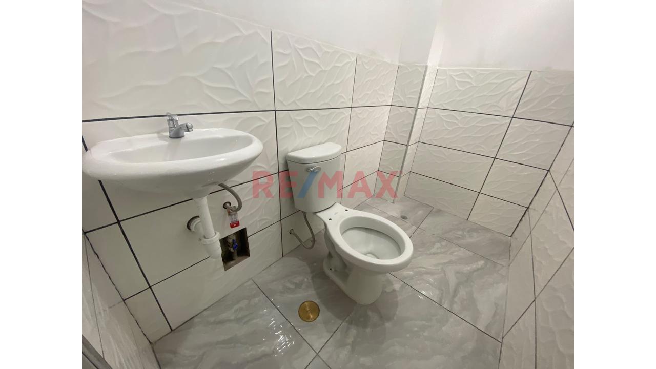 Atencion Inversionista Local De  4 Pisos En Alquiler Tomas Valle Con Universitaria — foto 7