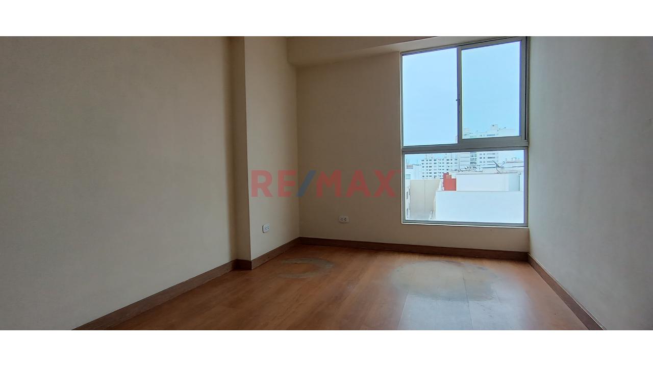 Alquiler De  Departamento Duplex Con Cochera - San Miguel - 5