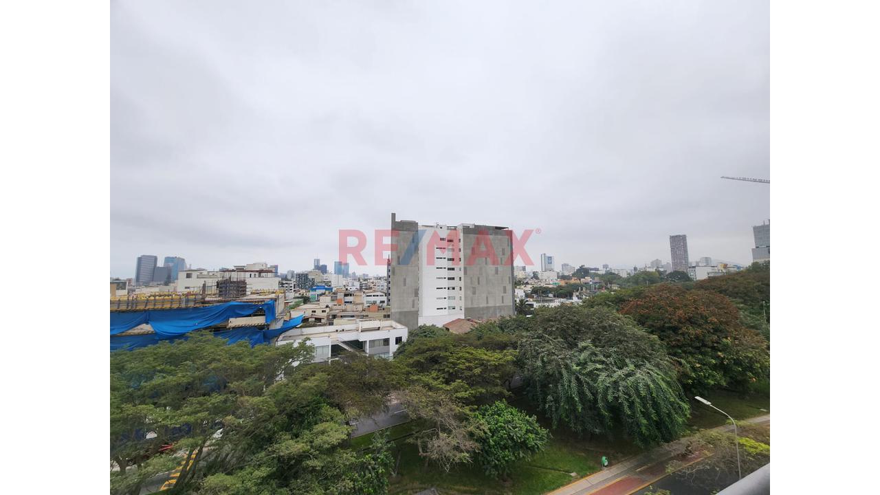 Venta De Departamento Flat En Av. San Borja Norte A 1 Min De Guardia Civil — foto 2