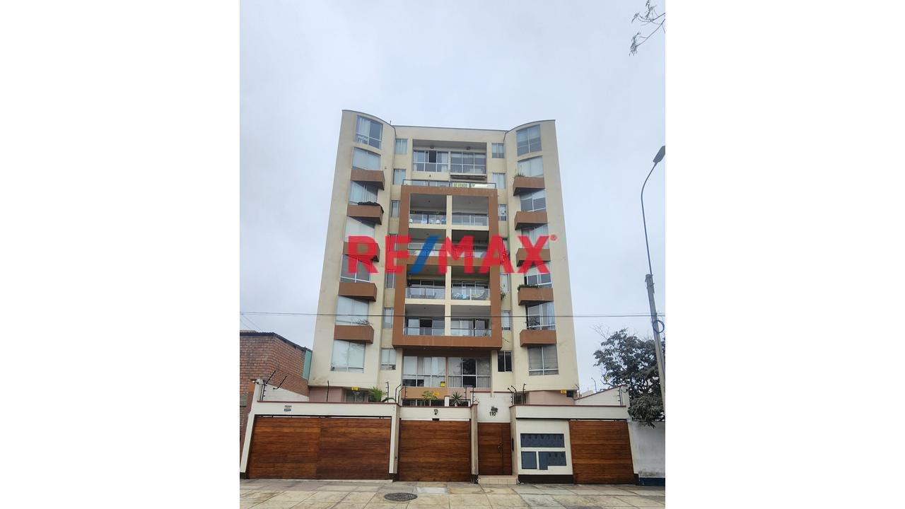 Venta De Departamento Flat En Av. San Borja Norte A 1 Min De Guardia Civil