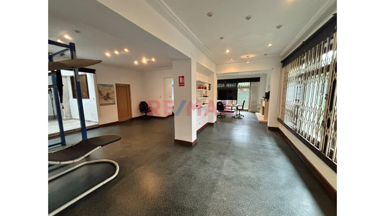 Venta Casa En Esquina Frente A Parque | 582 M² | Ideal Sede Corporativa | San Isidro - 14