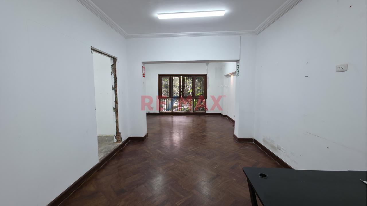 Venta Casa En Esquina Frente A Parque | 582 M² | Ideal Sede Corporativa | San Isidro - 20