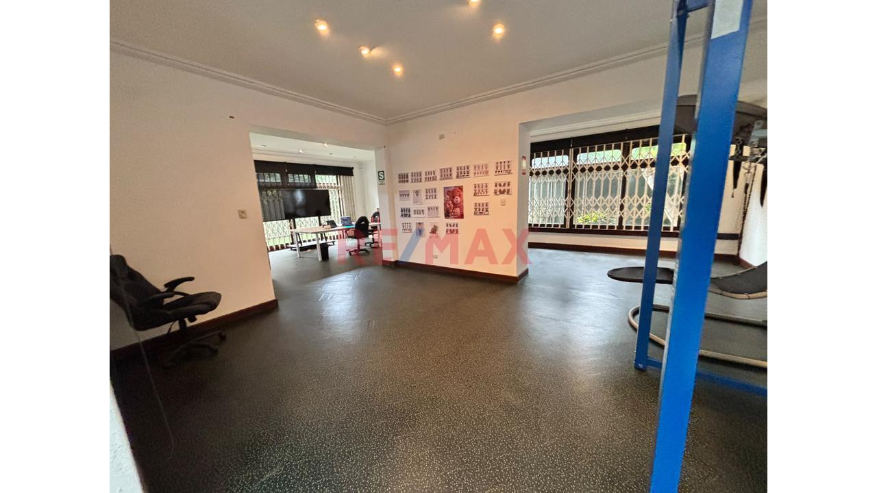 Venta Casa En Esquina Frente A Parque | 582 M² | Ideal Sede Corporativa | San Isidro - 12