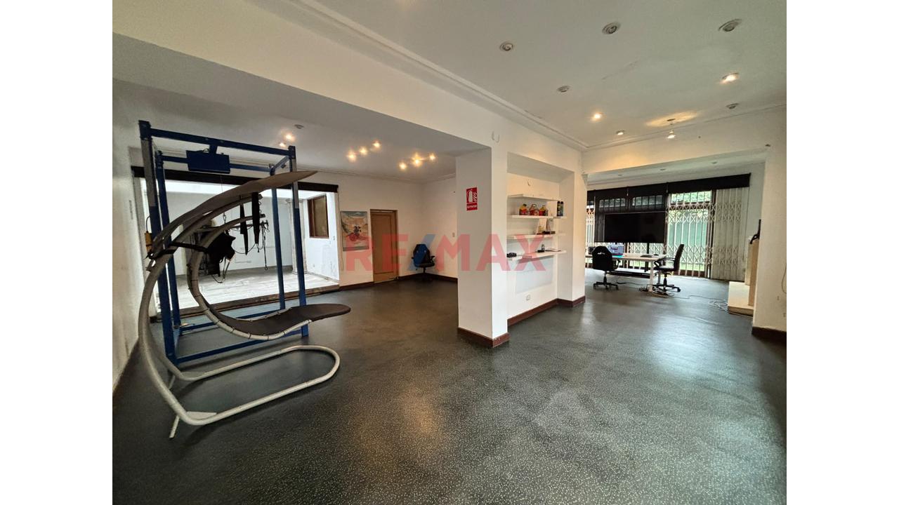 Venta Casa En Esquina Frente A Parque | 582 M² | Ideal Sede Corporativa | San Isidro - 15