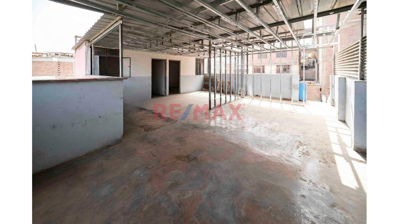 "🏠 Se Vende Casa Como Inversion Frente A Parque  En San Juan De Miraflores 🏠 — foto 12