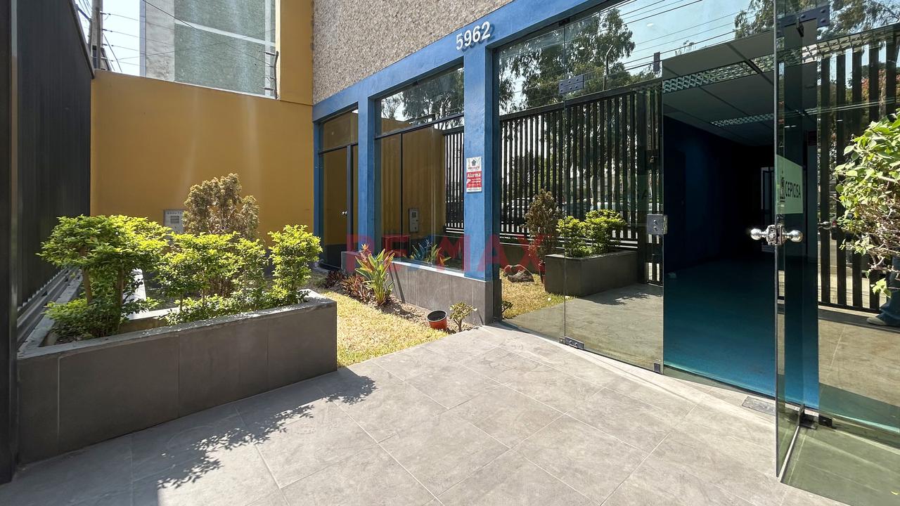 Local Comercial En Venta En Av Javier Prado Y Av La Molina - 2