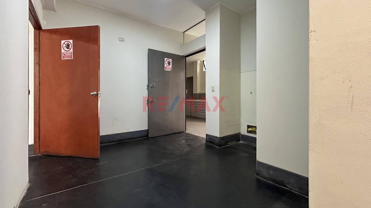 Local Comercial En Venta En Av Javier Prado Y Av La Molina - 14
