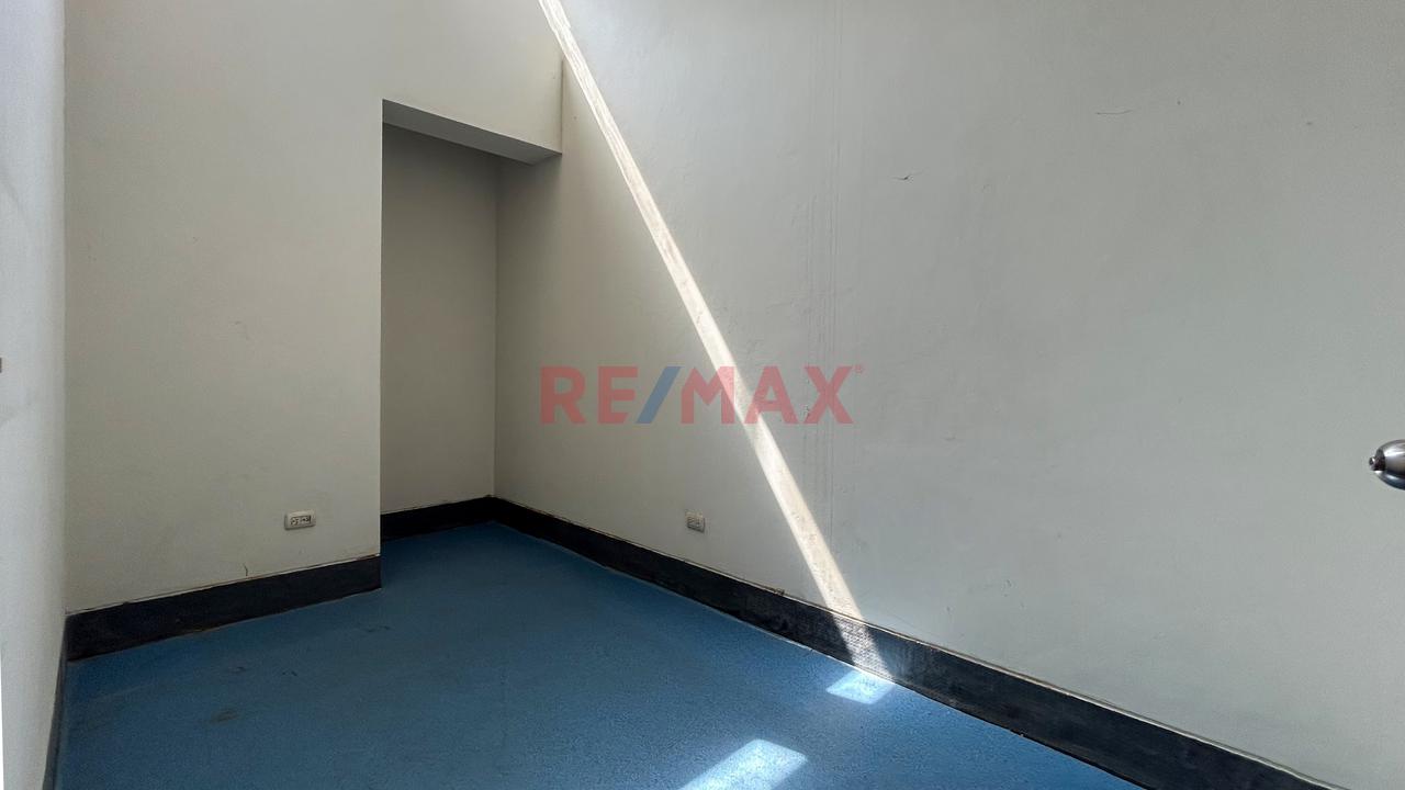 Local Comercial En Venta En Av Javier Prado Y Av La Molina - 13