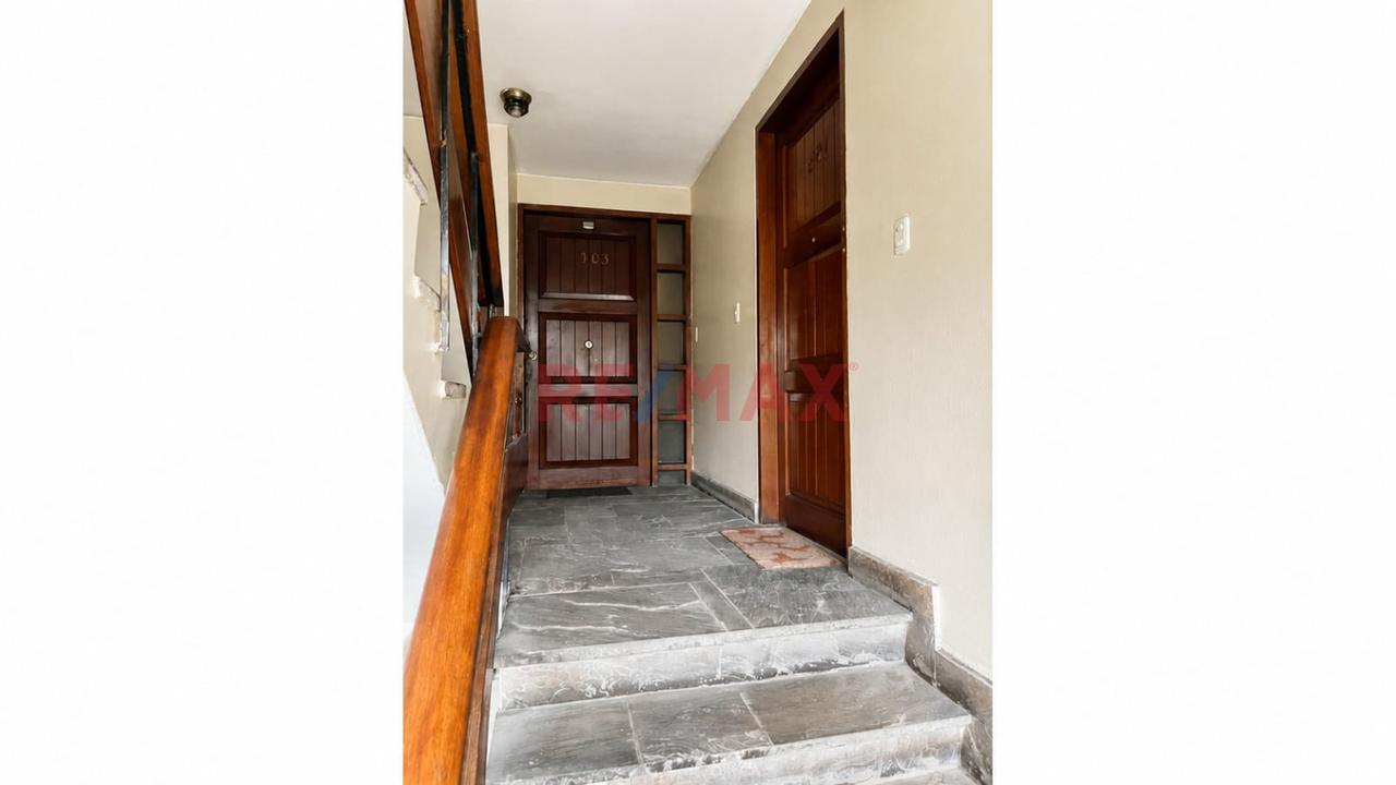 Vendo Duplex En Pentagonito 273.35M2 + Estacionamiento - 18