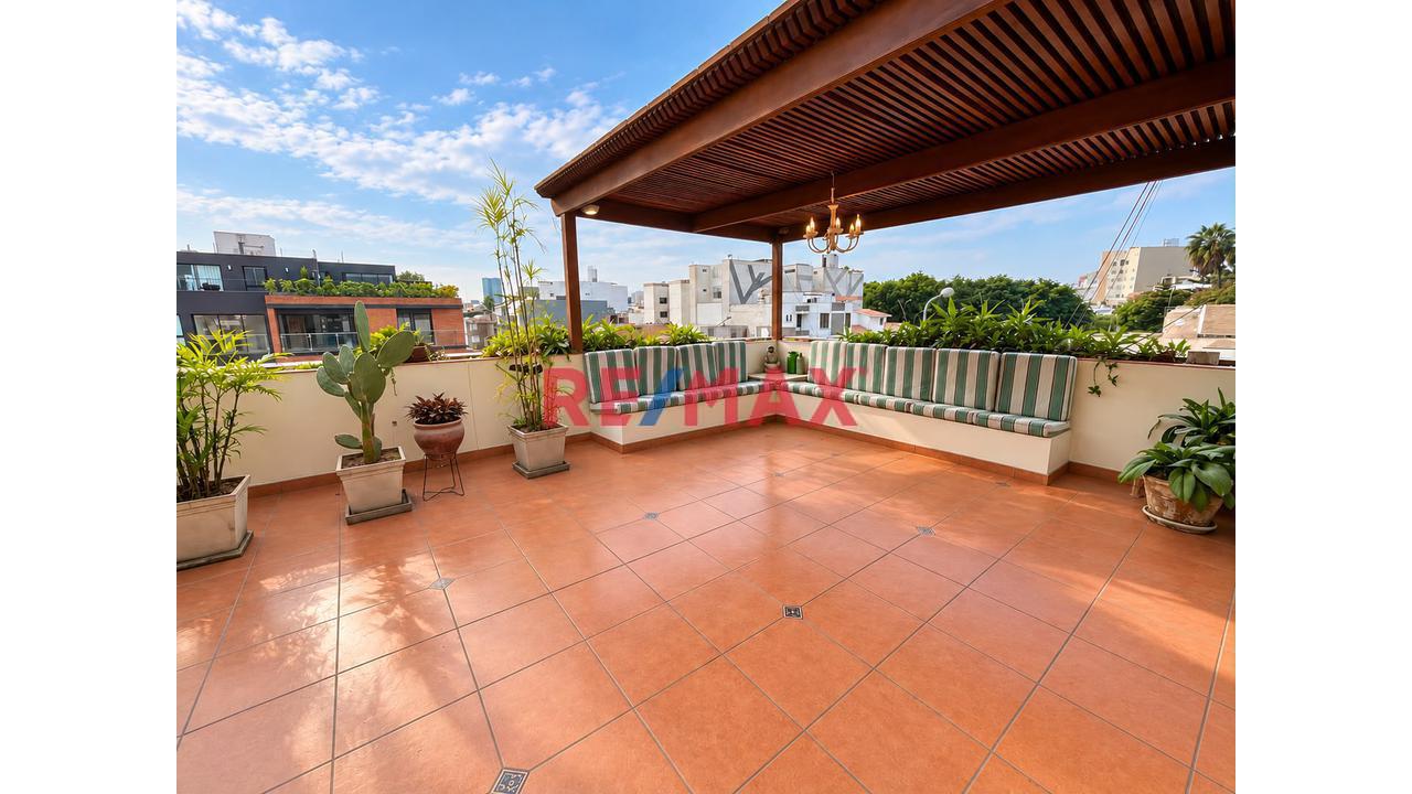 Vendo Duplex En Pentagonito 273.35M2 + Estacionamiento - 1