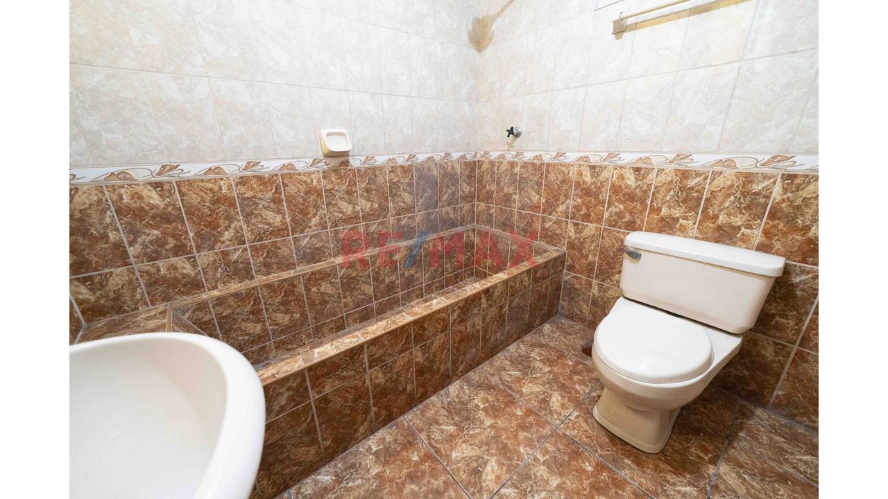 🏡 ¡Se Vende Amplia Casa Con Excelente Ubicación En San Juan De Miraflores! — foto 6
