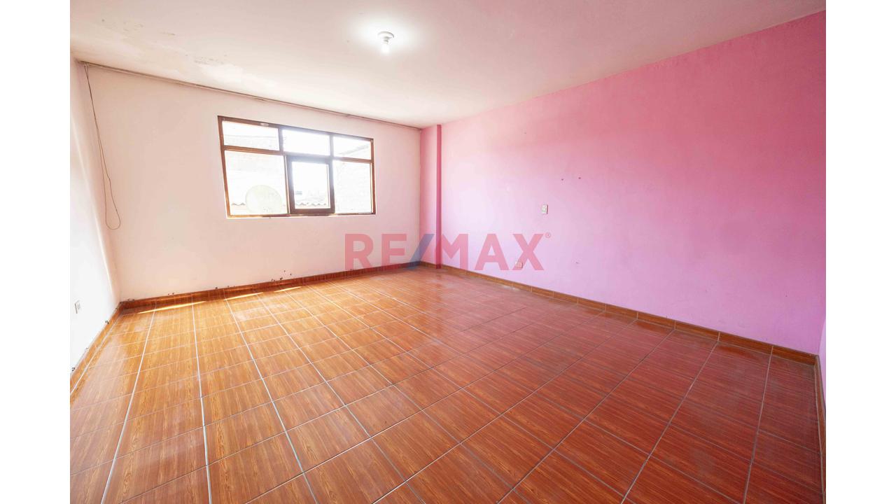 🏡 ¡Se Vende Amplia Casa Con Excelente Ubicación En San Juan De Miraflores! — foto 2