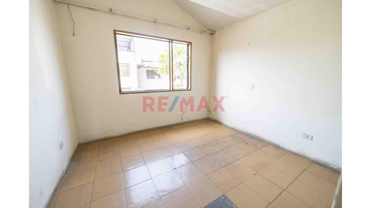 🏡 ¡Se Vende Amplia Casa Con Excelente Ubicación En San Juan De Miraflores! — foto 8