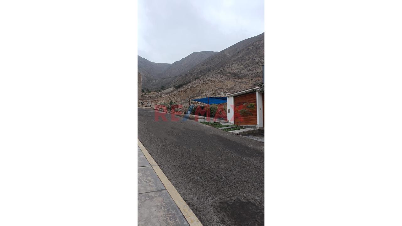 En Venta - Terreno En Las Praderas De La Molina - Ideal Para Construir La Casa De Tus Sueños! — foto 4