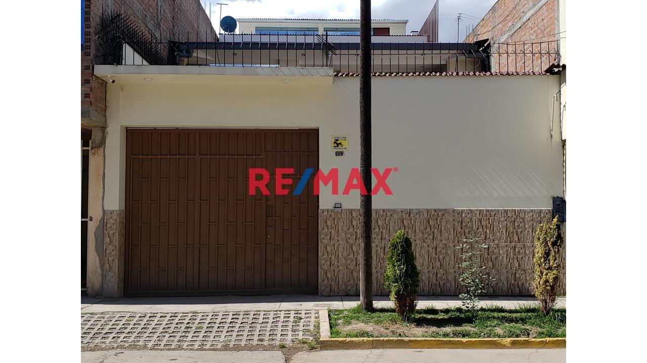 🏢 Invierta En Una Propiedad Que Combina Area Corporativa Y Residencial En Un Solo Lugar 🏢 - 1
