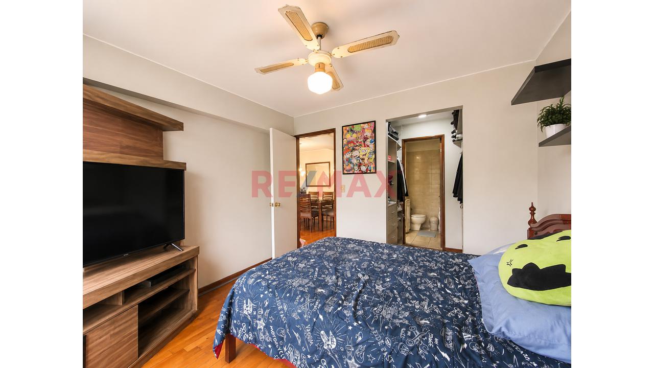 Duplex En Venta 212 M2 En Urb Higuereta - Surco — foto 4