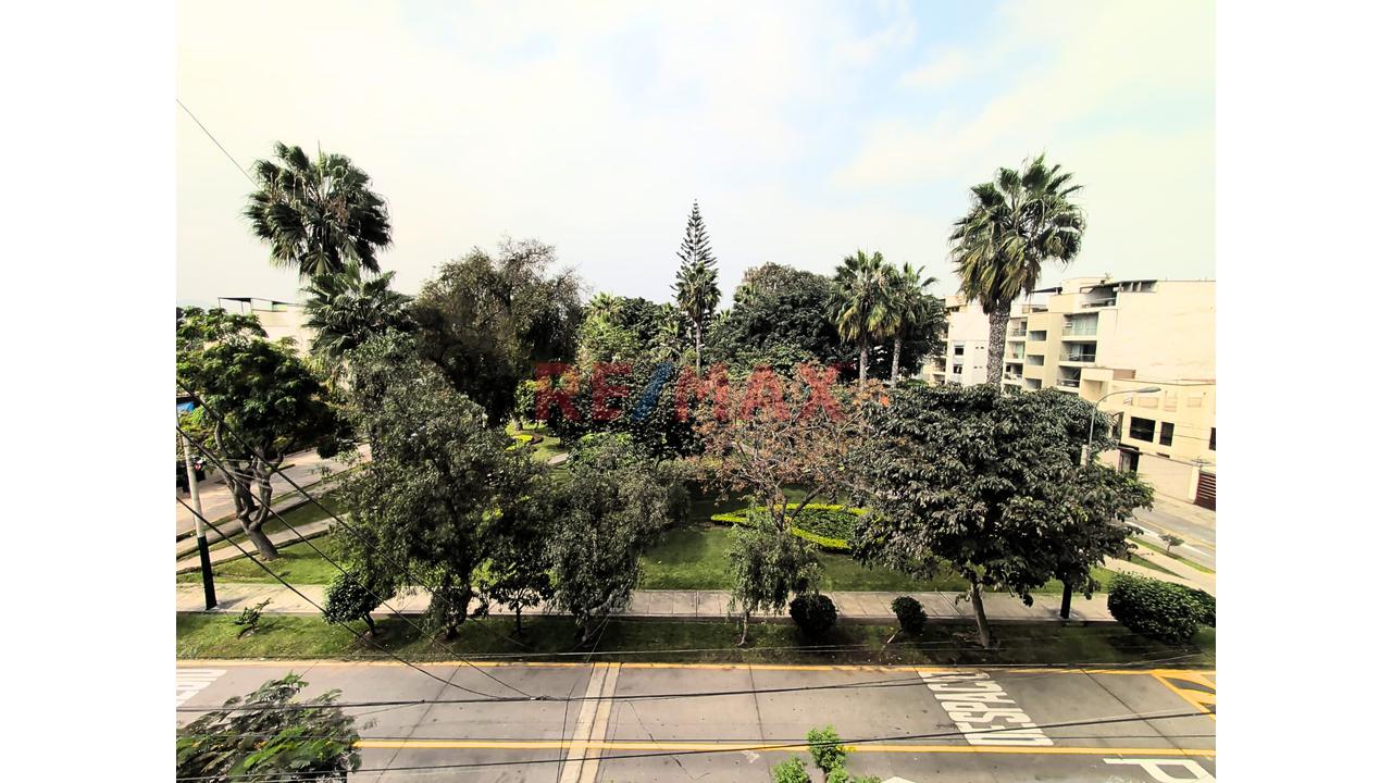 Duplex En Venta 212 M2 En Urb Higuereta - Surco