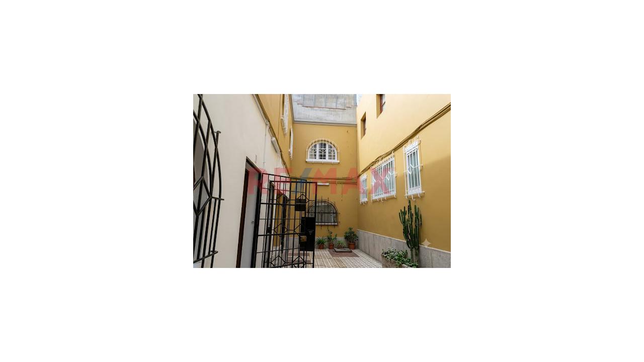 Vendo Departamento Mas Aires-Av. Arequipa Cdra 20