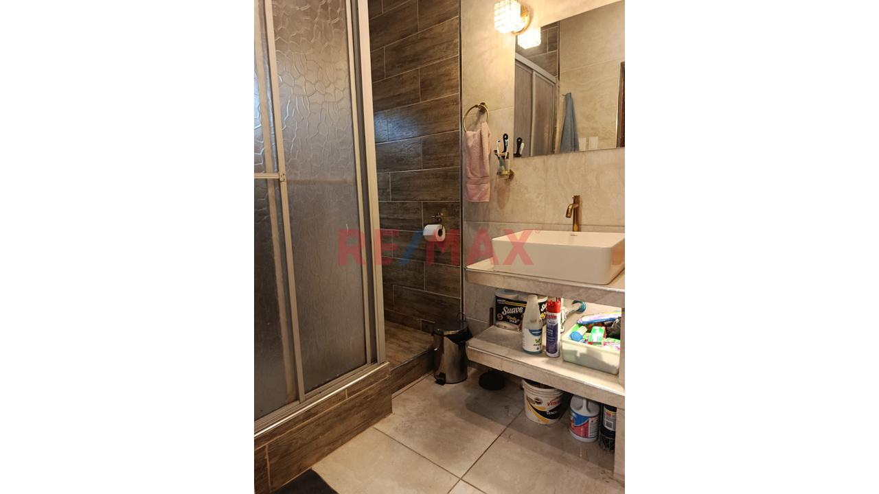 En Venta Departamento En Calle Los Molinos / Rimac — foto 3