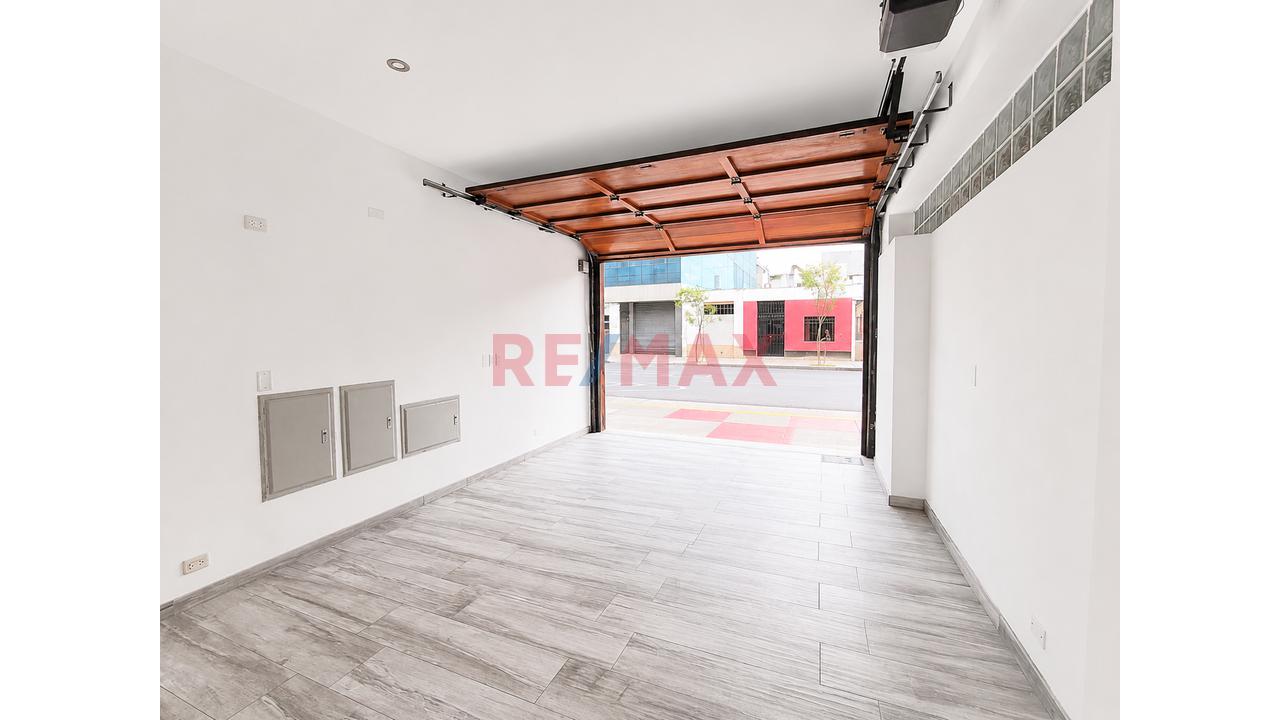 Alquilo Estratégico Local Comercial En 1Er Piso: 279 M² Con Zonificación Cm Y Alta Exposición - 3