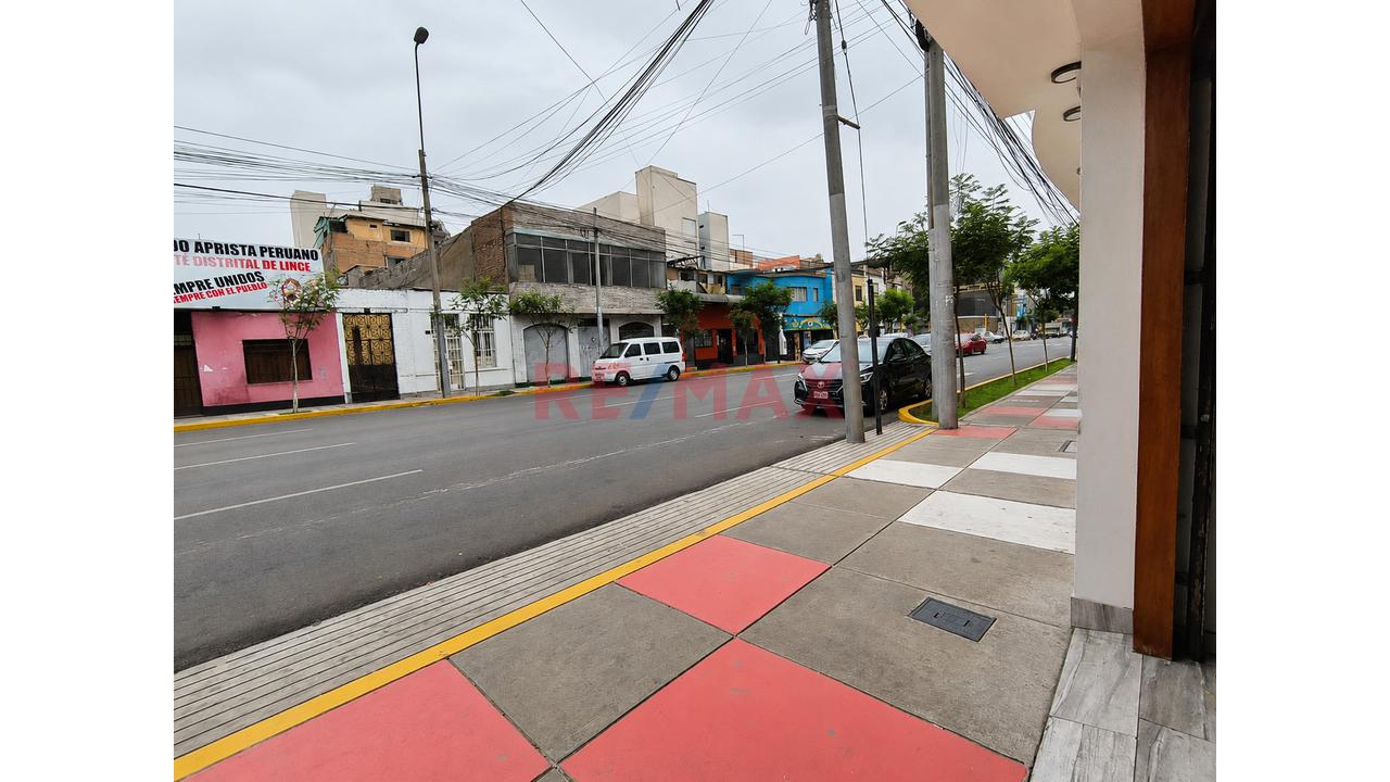Alquilo Estratégico Local Comercial En 1Er Piso: 279 M² Con Zonificación Cm Y Alta Exposición - 21