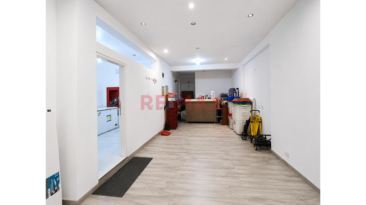 Alquilo Estratégico Local Comercial En 1Er Piso: 279 M² Con Zonificación Cm Y Alta Exposición - 12