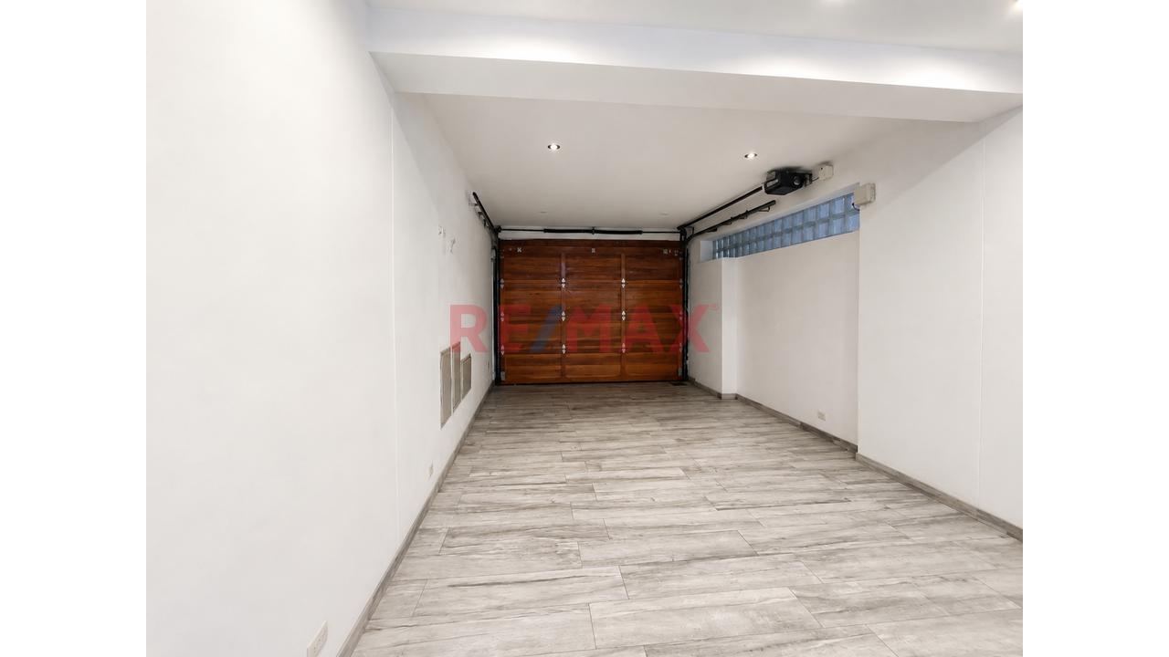 Alquilo Estratégico Local Comercial En 1Er Piso: 279 M² Con Zonificación Cm Y Alta Exposición - 16