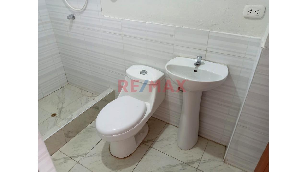 Casa De 4 Pisos En Cañete - 12