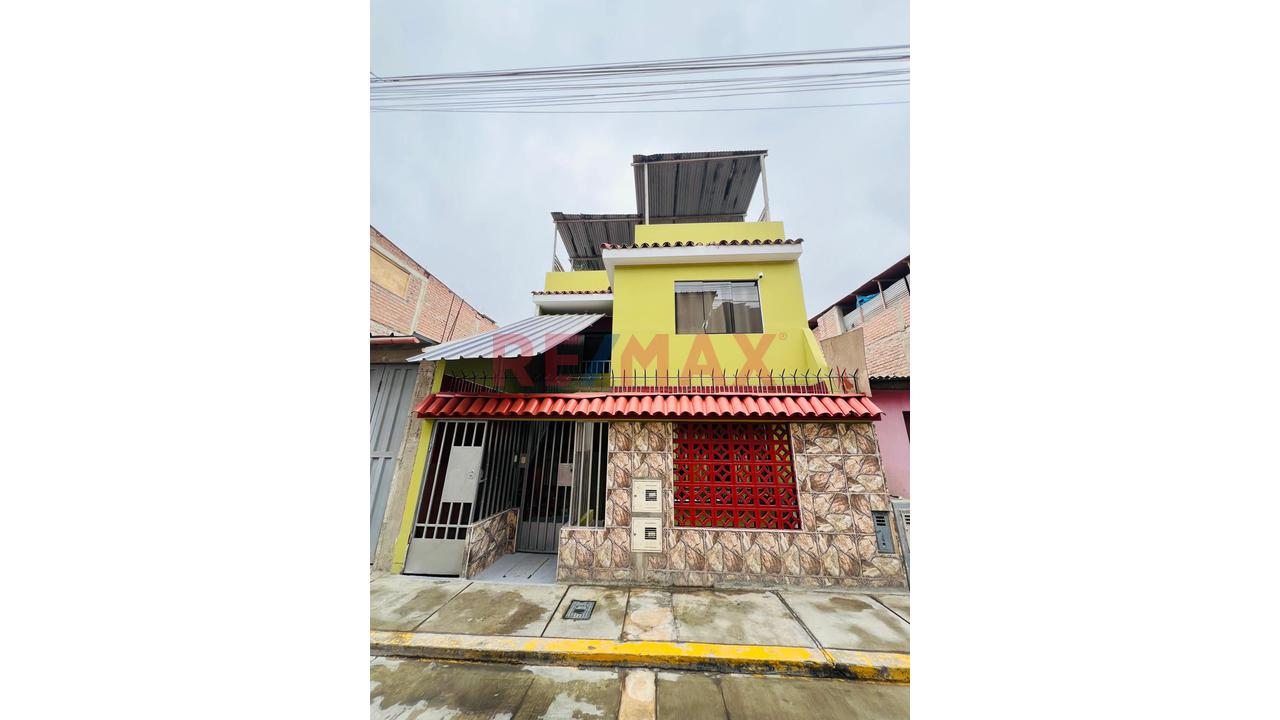 Vendo Casa Con Dos Departamentos Independientes En Villa El Salvador 🏡🏡