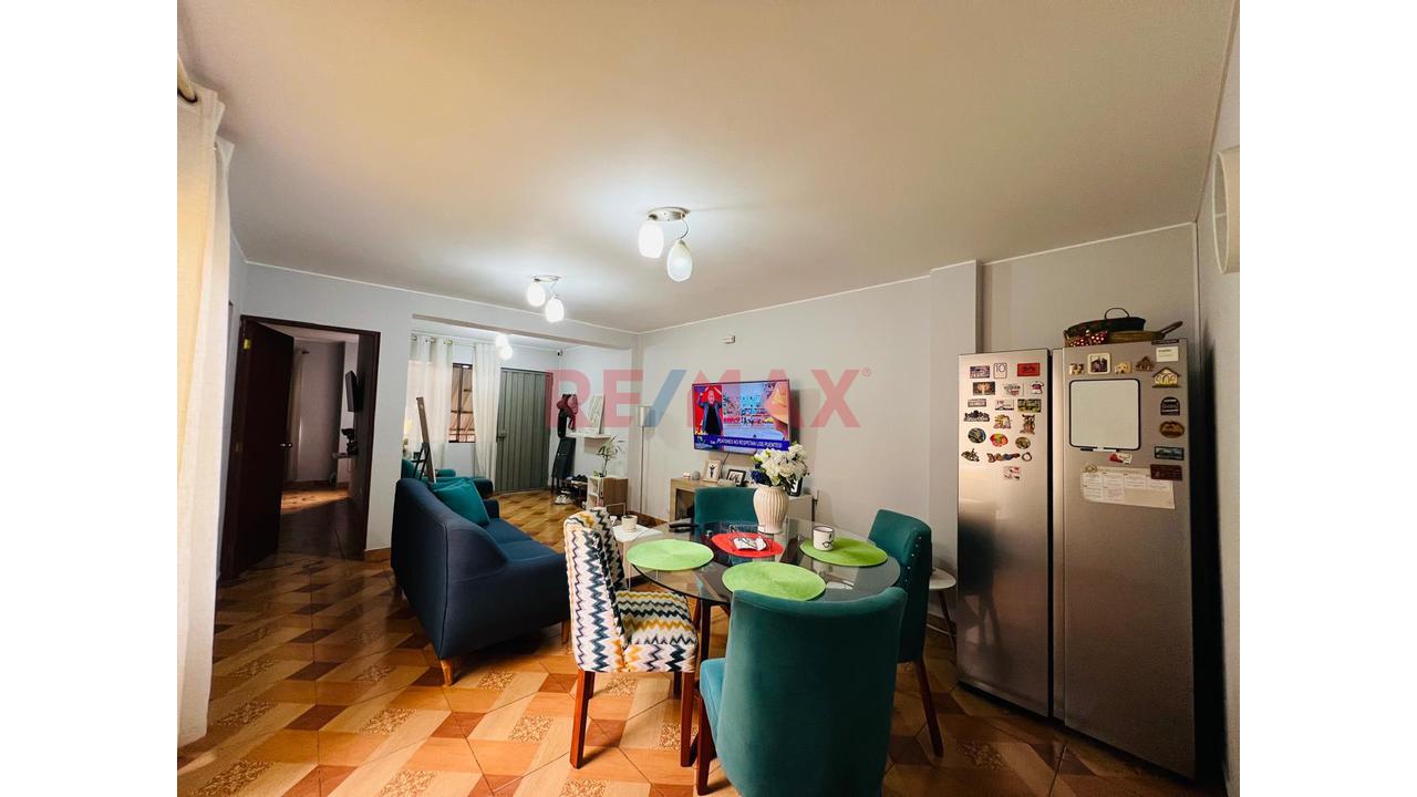 Vendo Casa Con Dos Departamentos Independientes En Villa El Salvador 🏡🏡 — foto 14